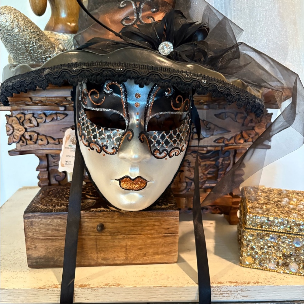 Pier 1 Black and Gold Masquerade Hat - Picture 2 of 9